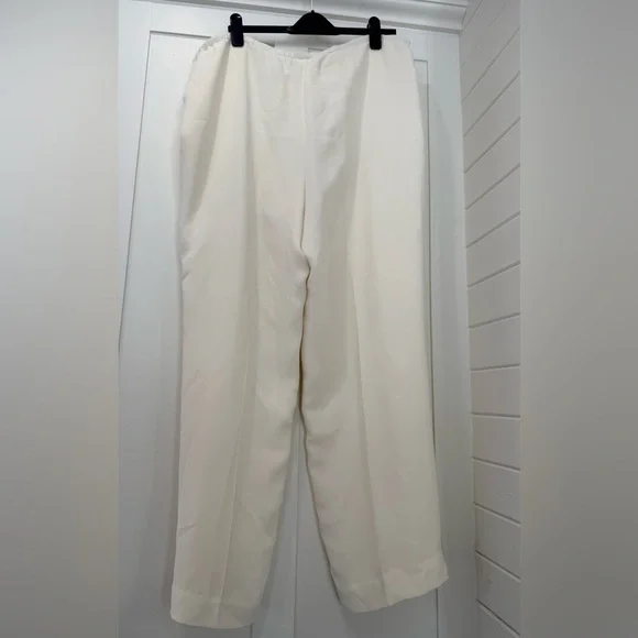 Kate Hill Cream Women's Trousers - Picture 2 of 3